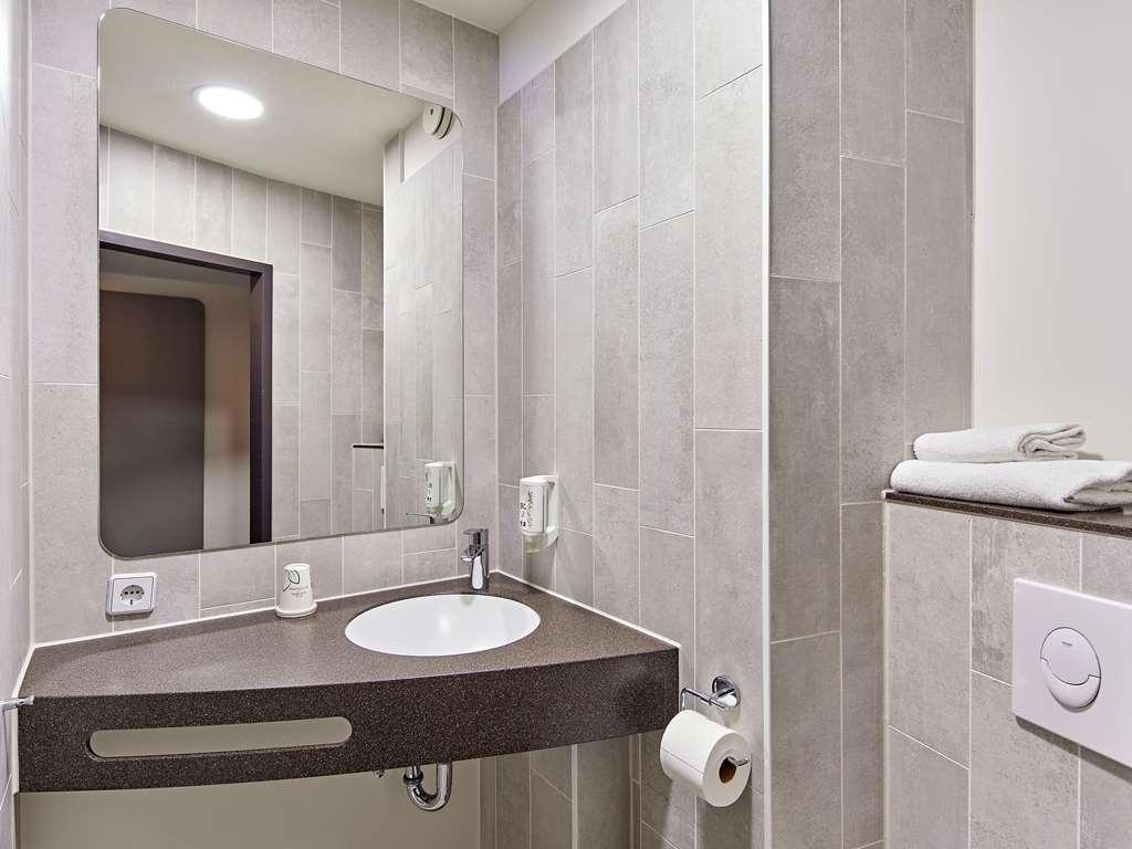 B&B Hotel Koeln-West Room photo